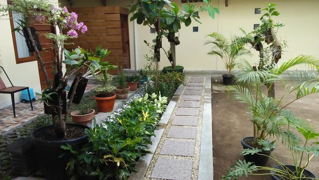 Roemah Canting Homestay Джок'якарта Екстер'єр фото